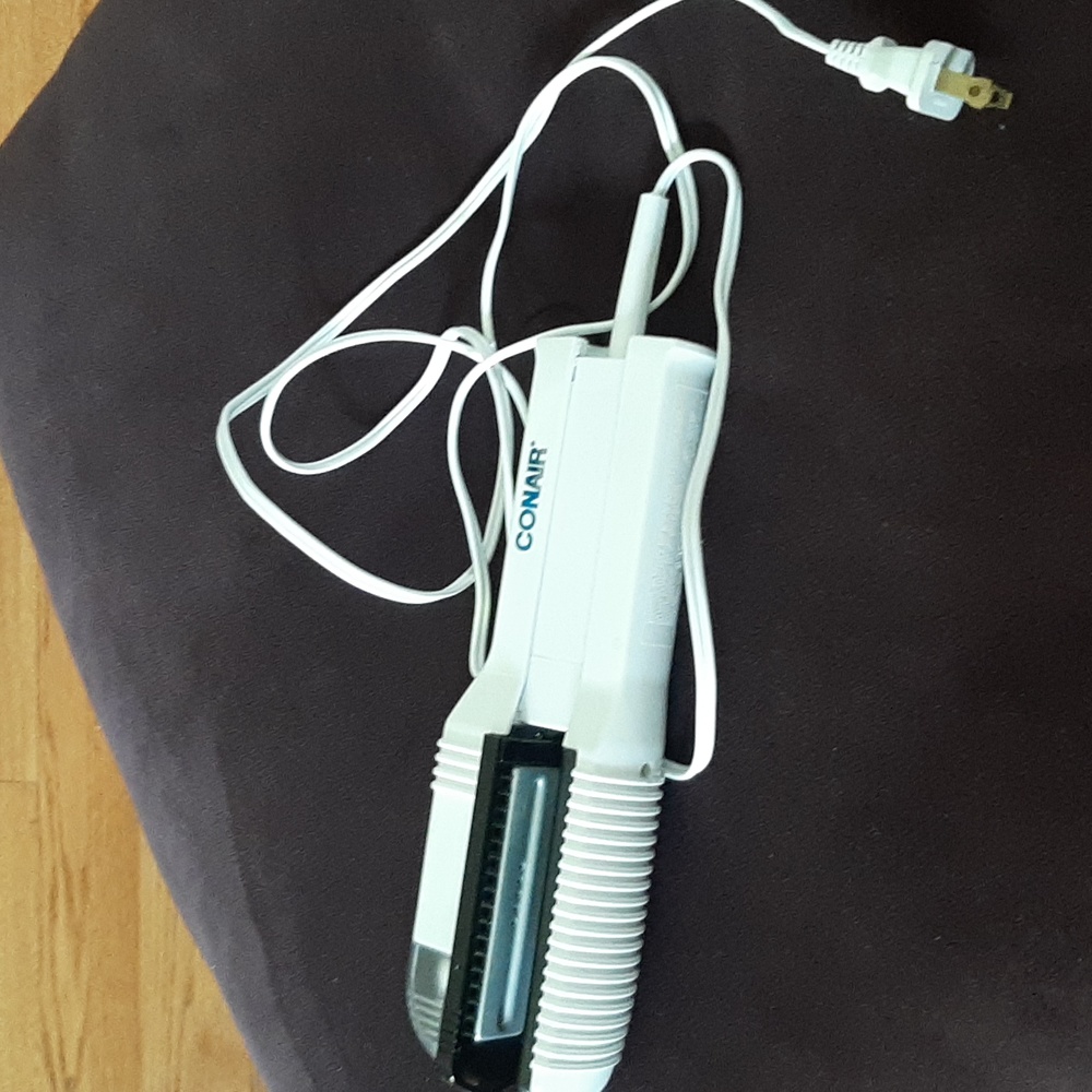 CONAIR 1" Misting Steam Hair Straightener Flat Iron